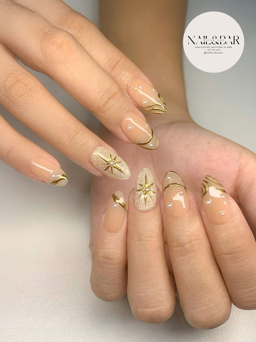 Nail & Bar