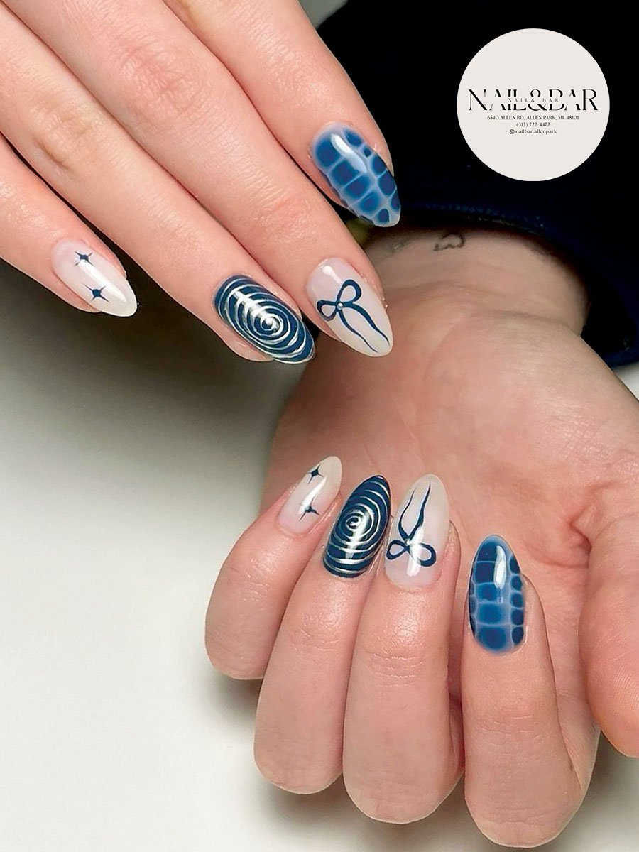 Nail & Bar